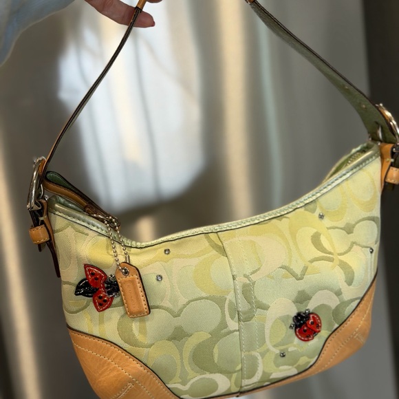 RARE VINTAGE Coach Green and Tan Shoulder Bag with Butterfly Accents - Picture 2 of 6